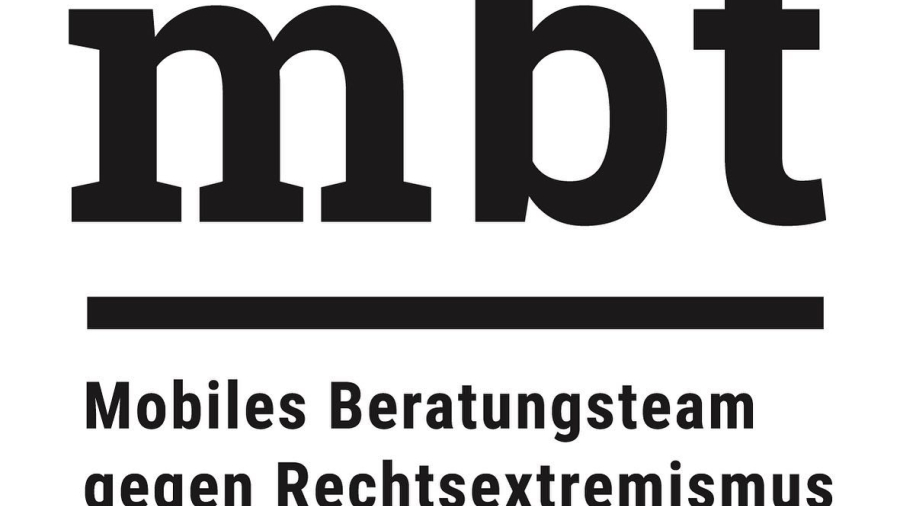 Transformationen am rechten Rand – Die Transformation der NPD in "Die Heimat“