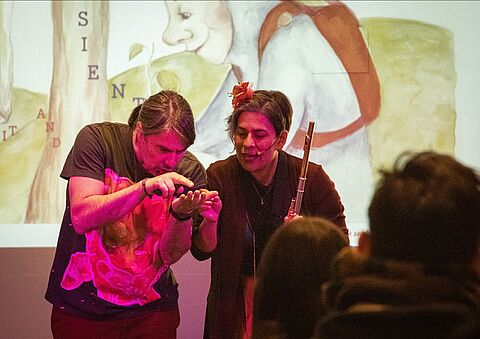 Galaxie der Bücher: Jose Paniagua & Marcela Guarnizo Caro – Die Natur ist kunterbunt